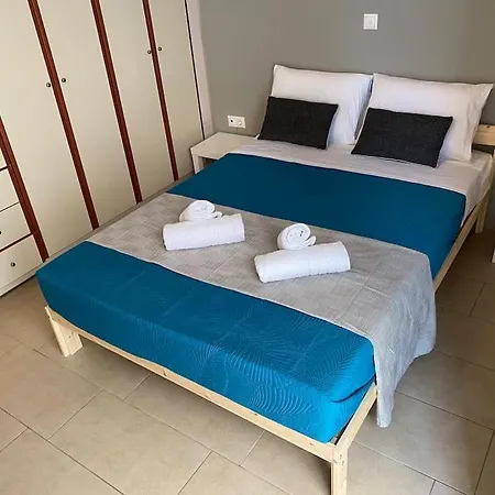 Classy 3br With 2 Bathrooms In Marousi Athens
