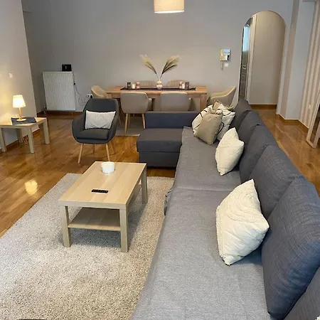 Classy 3br With 2 Bathrooms In Marousi Apartment