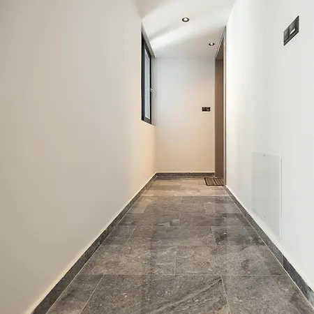 Apartment Icarus *