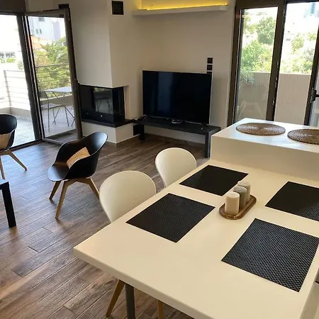 Dazzling And Stylish 2br Apartment Athens