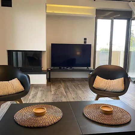 Dazzling And Stylish 2br Apartment *
