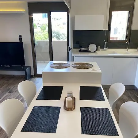 Dazzling And Stylish 2br *