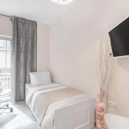 Afroditi Apartment *