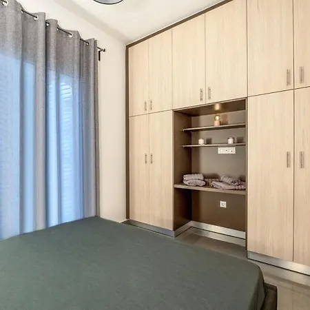 Apartment Minimalistic! Athens