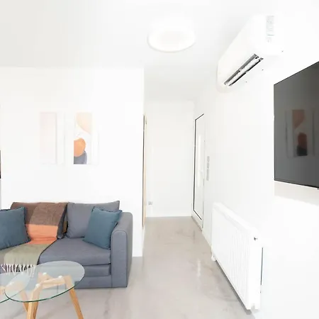 Phaedrus Living: Penthouse Kifisias *