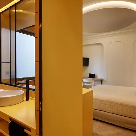 Dwell - Elegant Athens