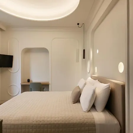 Dwell - Elegant Aparthotel *