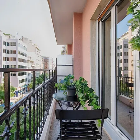 Acropolis View 4 Bedroom Flat Appartement