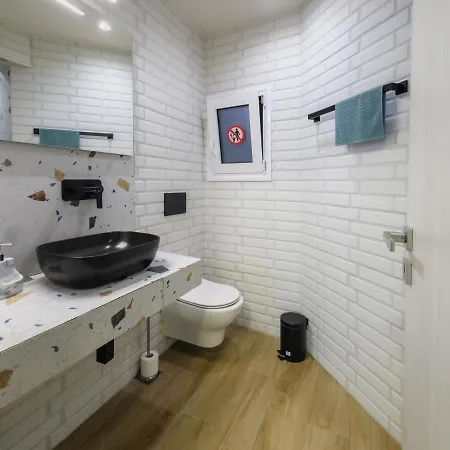 Charming Delphi 1br In Kolonaki, Athens