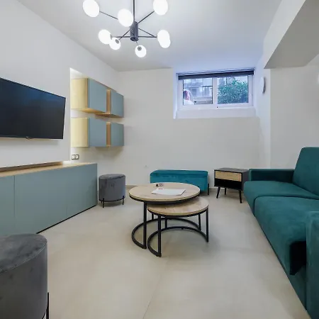 Charming Delphi 1br In Kolonaki, Apartment