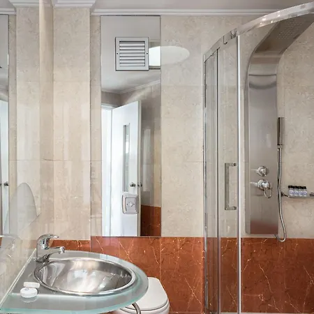 Kreoli Glyfada Hotel 3*