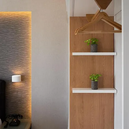 Kreoli Glyfada 3* Athens