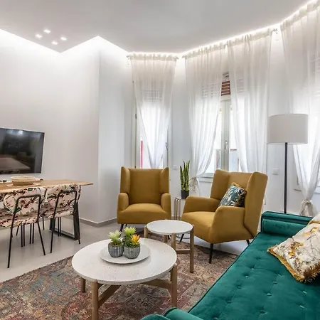 De Lenco 2 Apartment Athens
