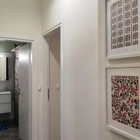 Apartment Day *