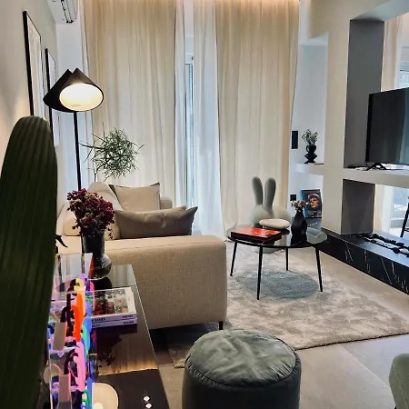 Yourathens-alice, Urban Stylish With Shaded Balcony Near Kolonaki, Center Apartment