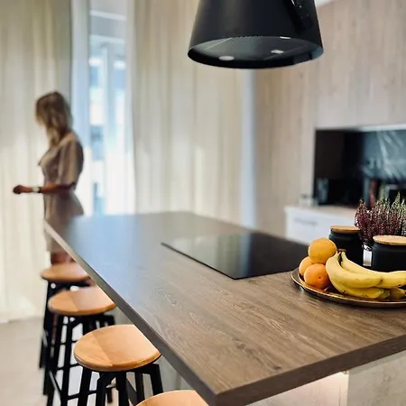 Yourathens-alice, Urban Stylish With Shaded Balcony Near Kolonaki, Center Apartment Athens
