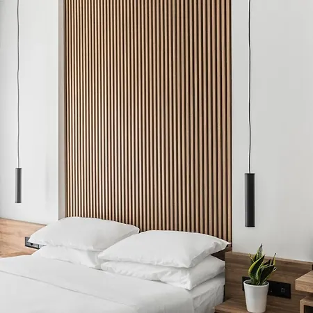 Hotel The Q Atene