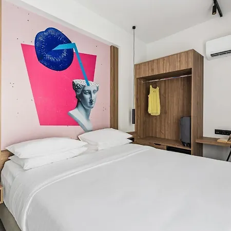 Hotel The Q