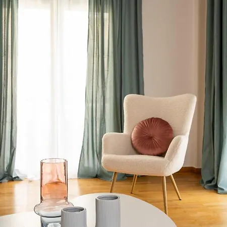 Athenian Classy 2bd Next To Metro Panepistimio Apartment Athens