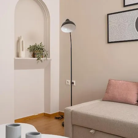 Athenian Classy 2bd Next To Metro Panepistimio Apartment *