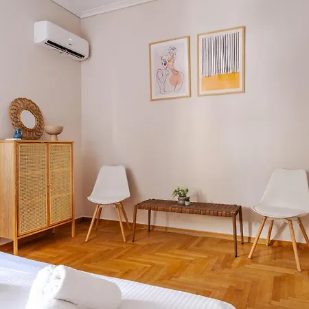Athenian Classy 2bd Next To Metro Panepistimio * Athens