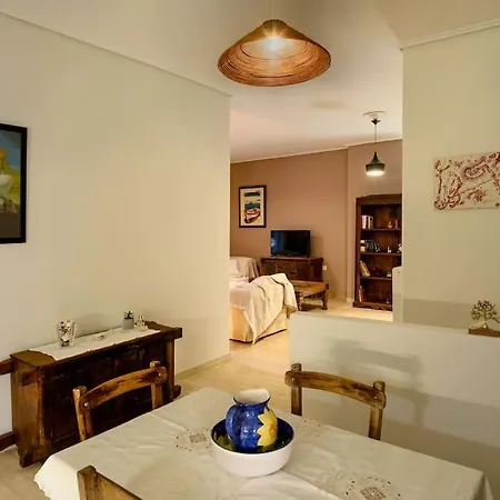 Quiet With A Garden Apartment Athens
