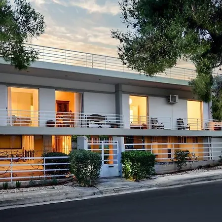 Quiet With A Garden Apartment Athens