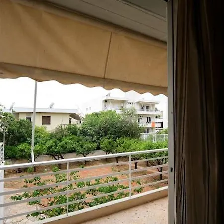 Quiet With A Garden Apartment *