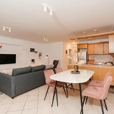 Phaedrus Living: Cozy Flat Koukaki Appartement Athene