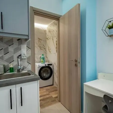 'the Aqua'house Project In Athens