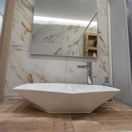 'the Aqua'house Project In *
