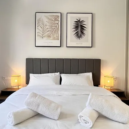 Apartment Chic Getaway Near Stavros Niarchos Athens