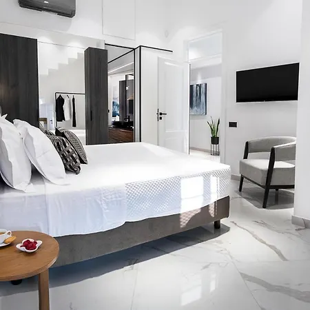 Maison 36 In The Center Of Psyri