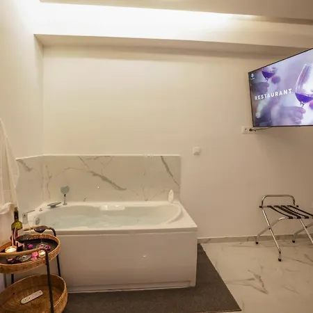 Apartment 3bd Jacuzzi Mansion