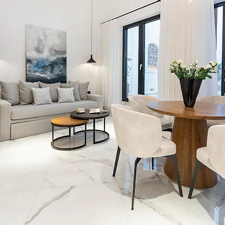Maison 36 In The Center Of Psyri