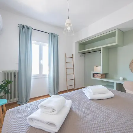 Acropolis View Apt: Cozy In *