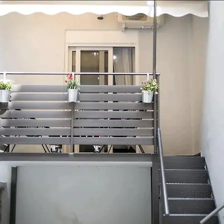 Apartment A Comfortable Small Nearby Acropolis 1 Athens