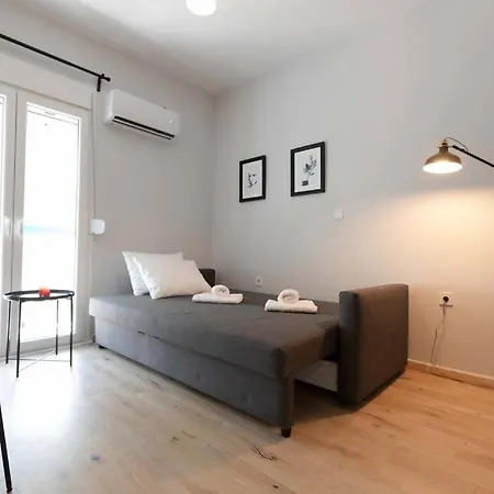 The Brand New House Meets The Ideal Location Apt2 Apartment *