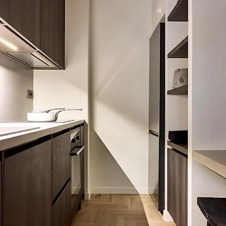 Luxury Living In By The Presidential Athen