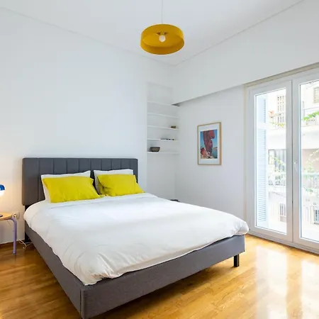 Spacious Downtown *