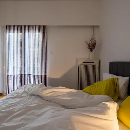 Spacious Downtown Apartment Athens