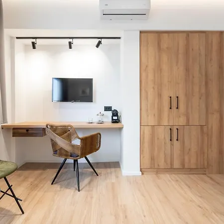 Apartment Ermou 40