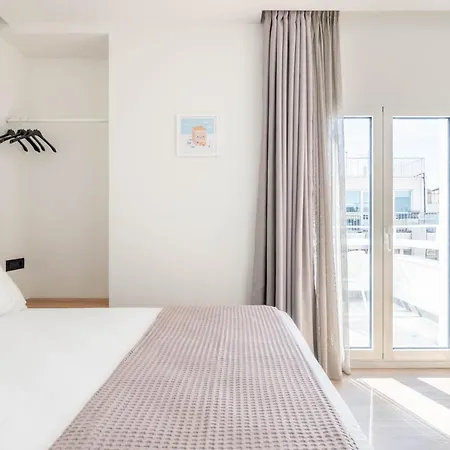 Apartment Ermou 40 *