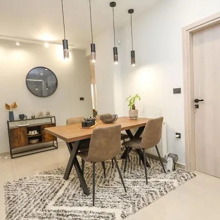 Modern And Luxury Apartament