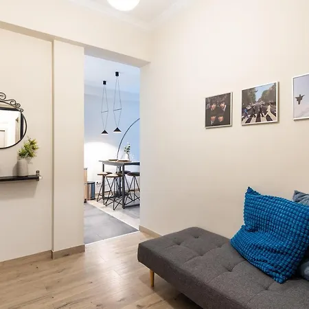 The Beatles 2-bedroom In Apartment