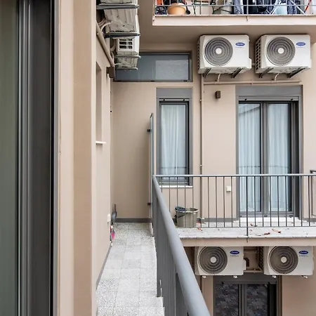 The Beatles 2-bedroom In Apartment *