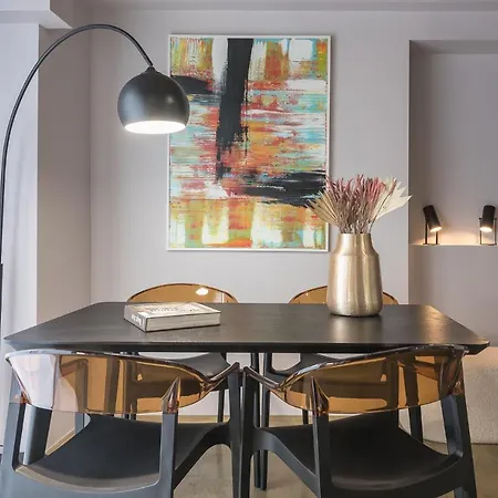 Apartment Artsy Urban Loft In