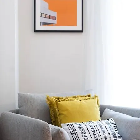 Urban Retreat: Exarcheia Remodel Apartment