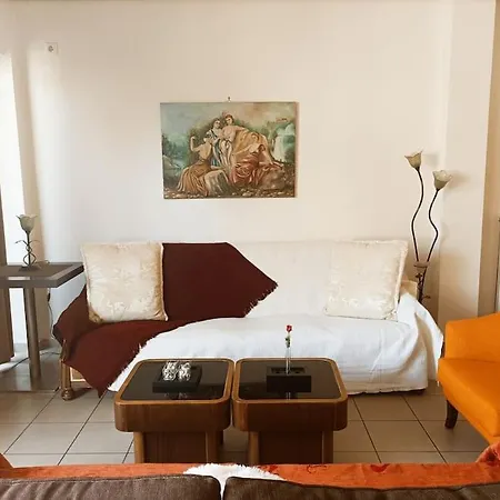 Betty's Sunny Apartment-athens Athens