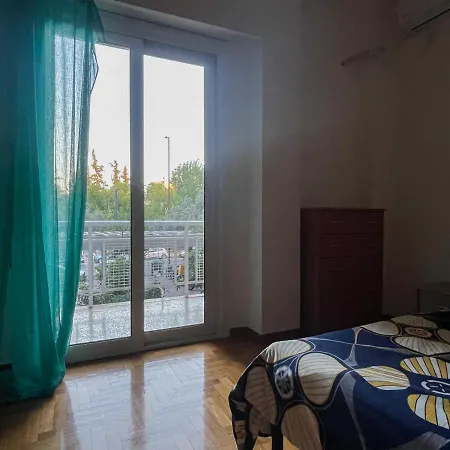3-bedroom Parkside Apartment